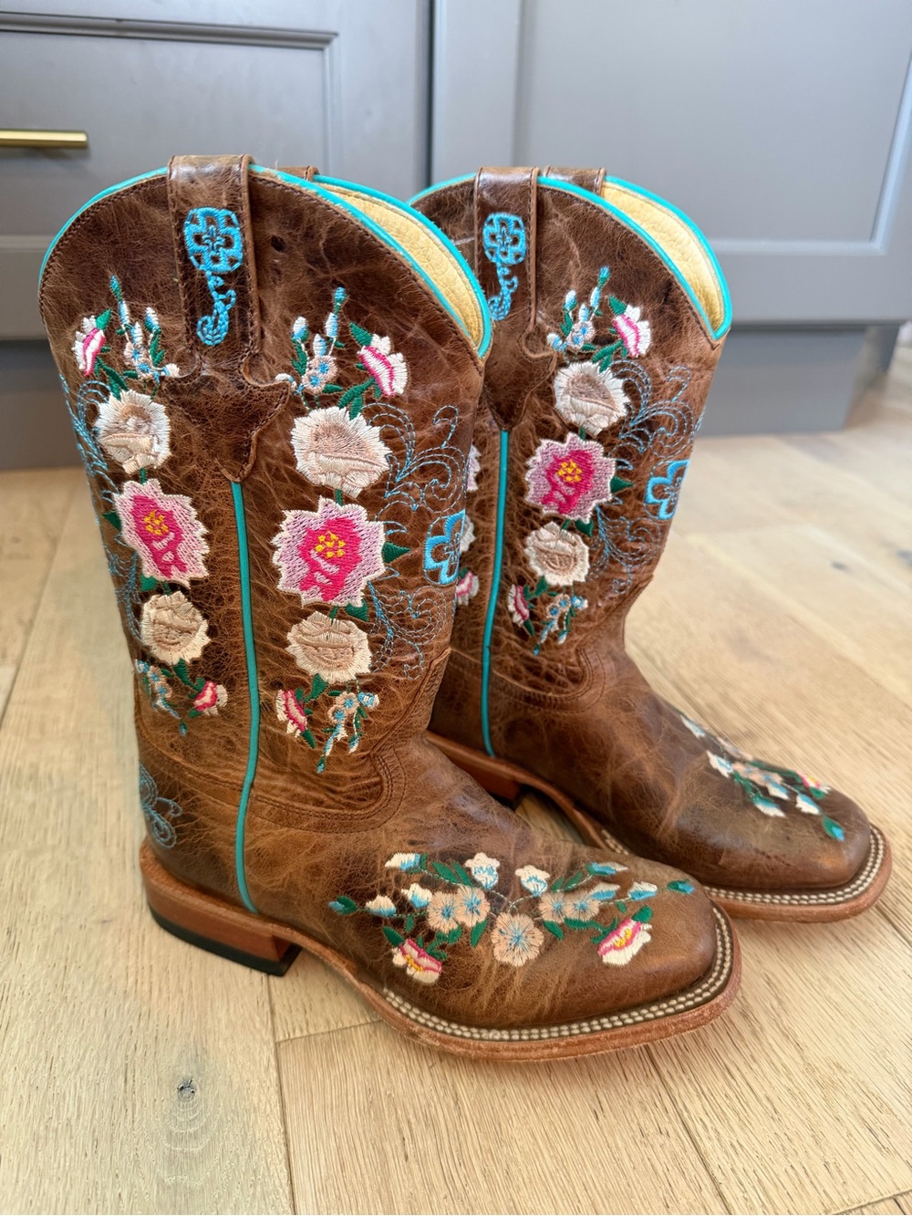 Macie Bean Brown Embroidered Western Women's Boots with Turquoise Accents